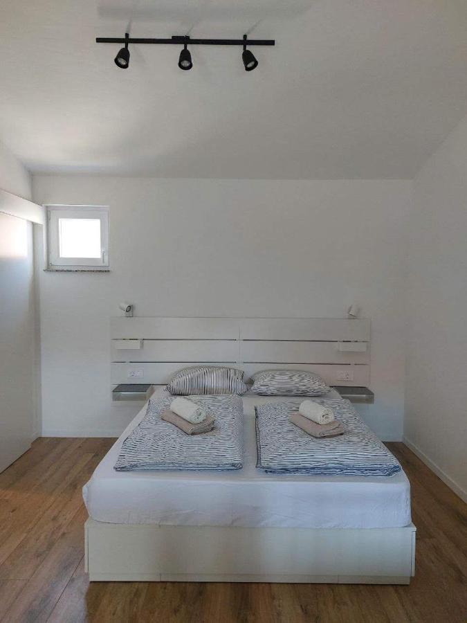 Climber Apartment Starigrad Paklenica Exterior photo