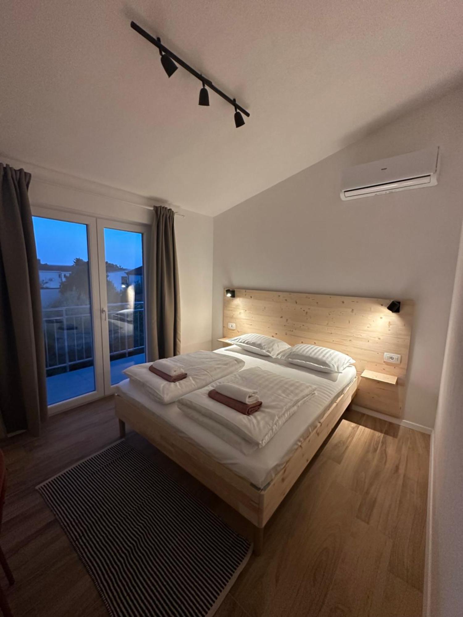 Climber Apartment Starigrad Paklenica Exterior photo